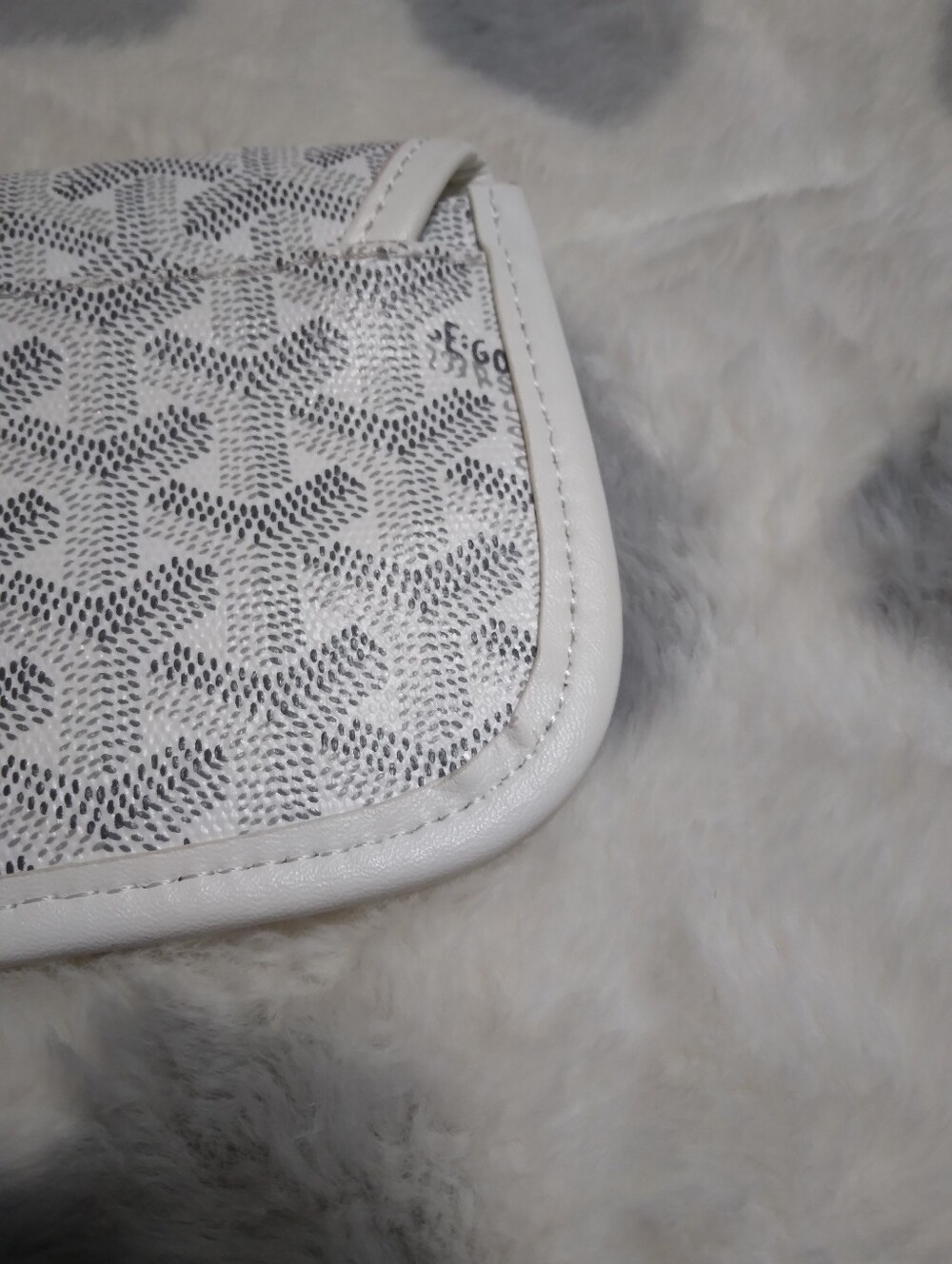 Goyard White Patterned Women's Wallet - Picture 16 of 16